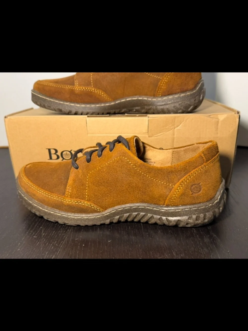 Born Bevi Suede Lace Up Sneakers Brown (Glazed Distressed Ginger) Womans 9.5M